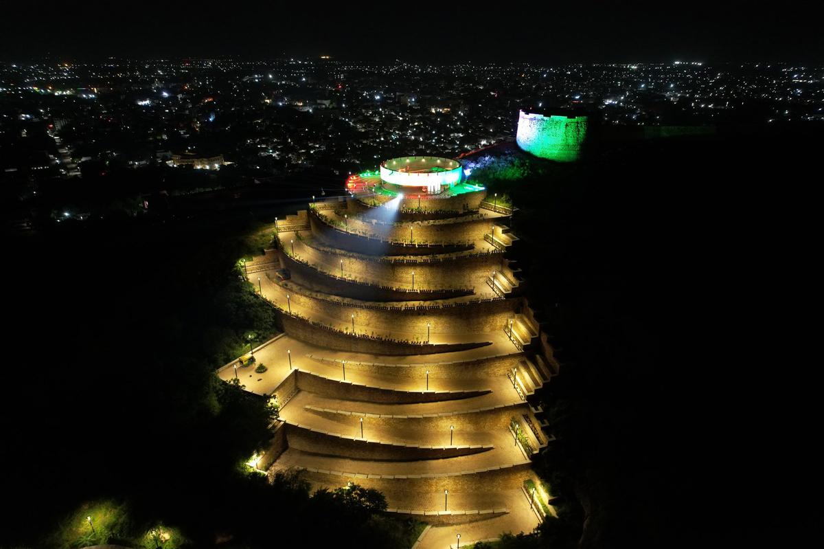 g20-delegates-visit-bhuj-memorial-express-condolences-for-earthquake-victims-in-syria-turkey