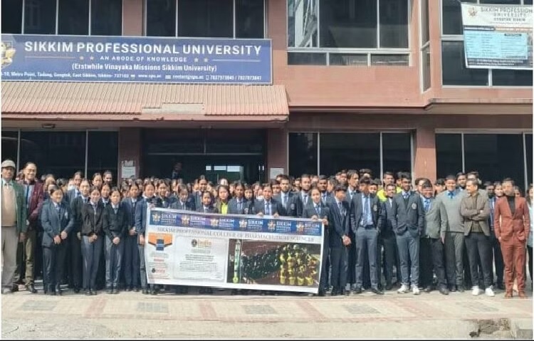 students-of-sikkim-professional-university-made-the-smallest-human-capsule-got-a-place-in-the-india-book-of-records