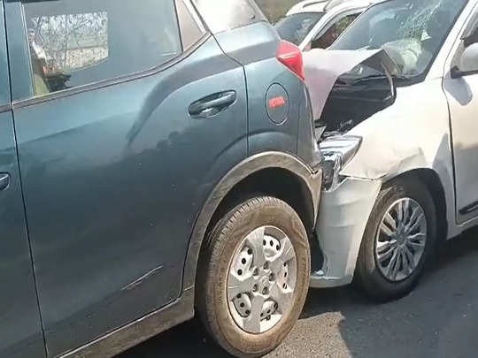 Akhilesh Yadav narrowly escapes road accident, 6 vehicles of convoy collide in Hardoi