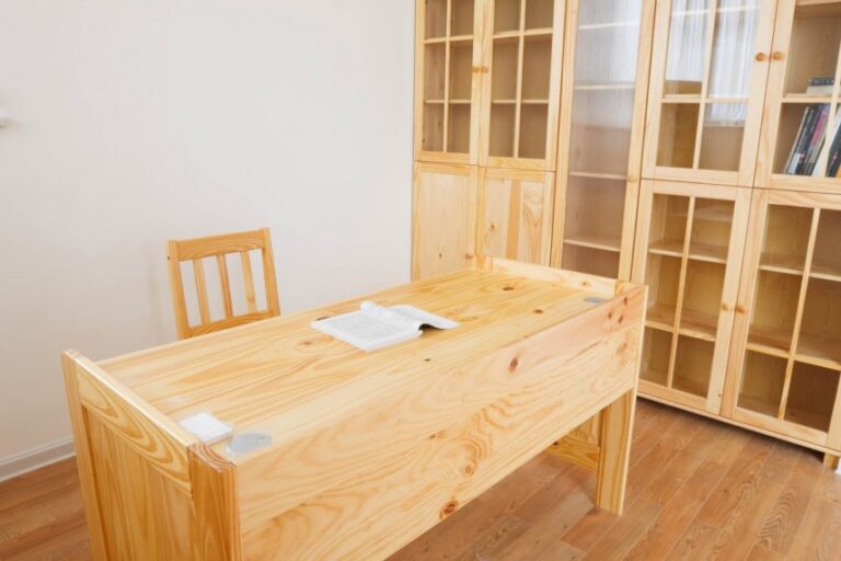 make-these-changes-in-the-study-room-according-to-vastu-shastra-and-look-amazing-your-childs-mind-to-study-will-increase