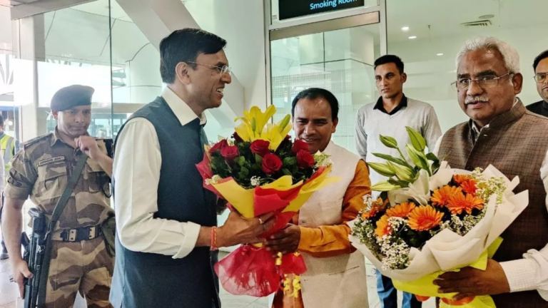 Union Health Minister arrives in Uttarakhand on two-day visit, inspects Pradhan Mantri Jan Aushadhi Kendra