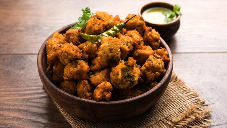 From masala thandai to bhang na pakoras, these dishes are a must-try on the occasion of Holi