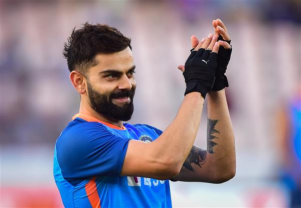 Want to look handsome like Virat Kohli then try this hairstyle