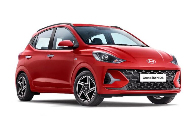 Don't spend lakhs of rupees, take home this wonderful car of Hyundai for only 1.75 lakhs