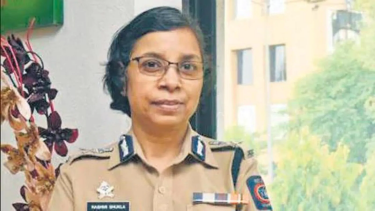 IPS Rashmi Shukla will be the new DG of Armed Seema Bal, the government issued an order