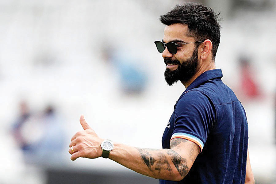Want to look handsome like Virat Kohli then try this hairstyle