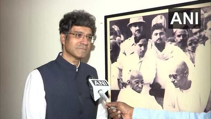 In a blow to Congress, C Rajagopalachari's grandson CR Kesavan joins BJP