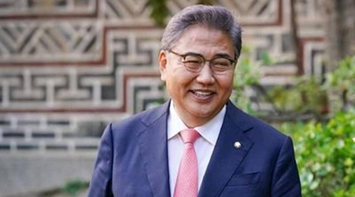 The South Korean foreign minister recalled his 27-year-old visit to India while paying tribute to Mahatma Gandhi