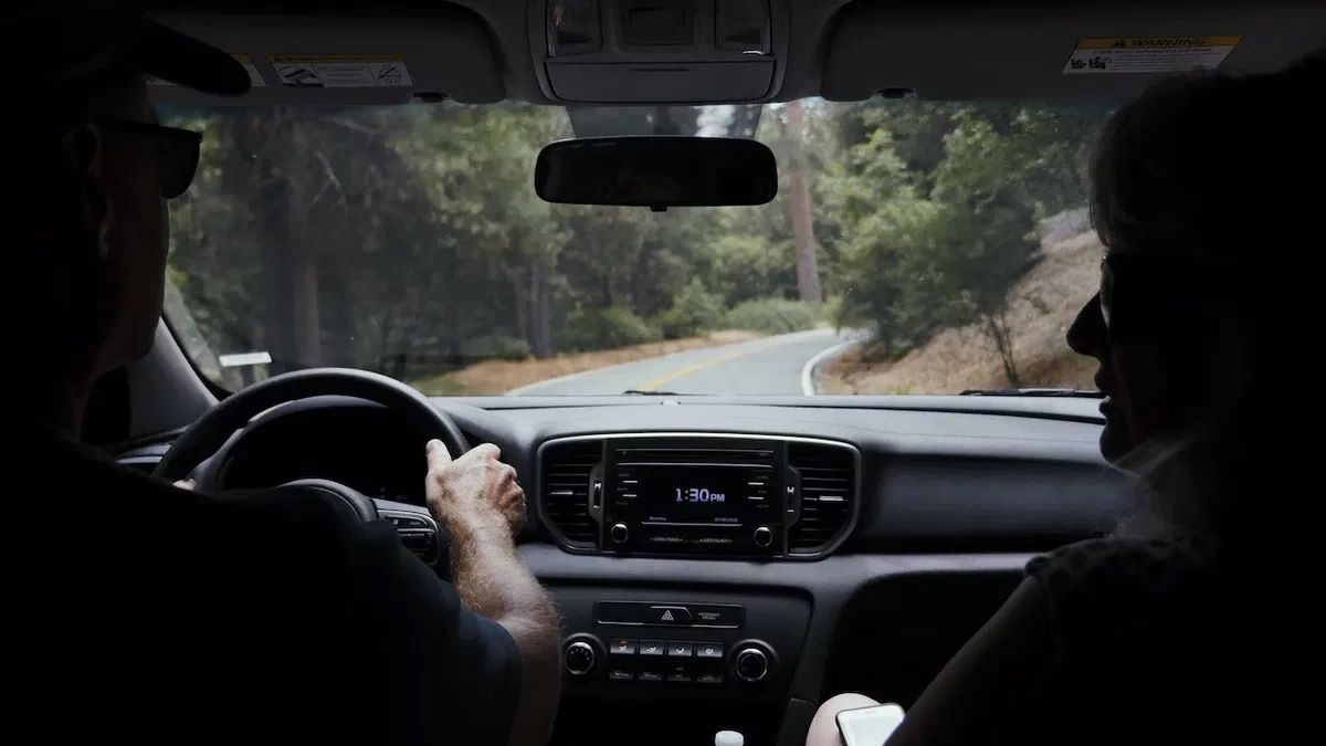 Keeping these gadgets in the car will double the fun of the journey, no problem