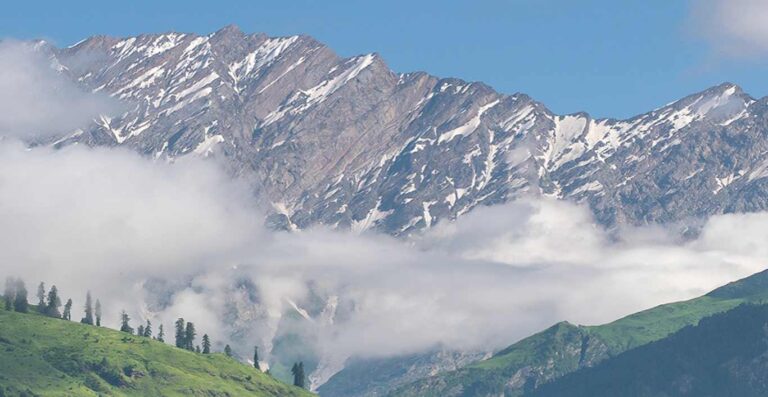 Want to spend the perfect summer vacation, then visit these hidden places in Manali