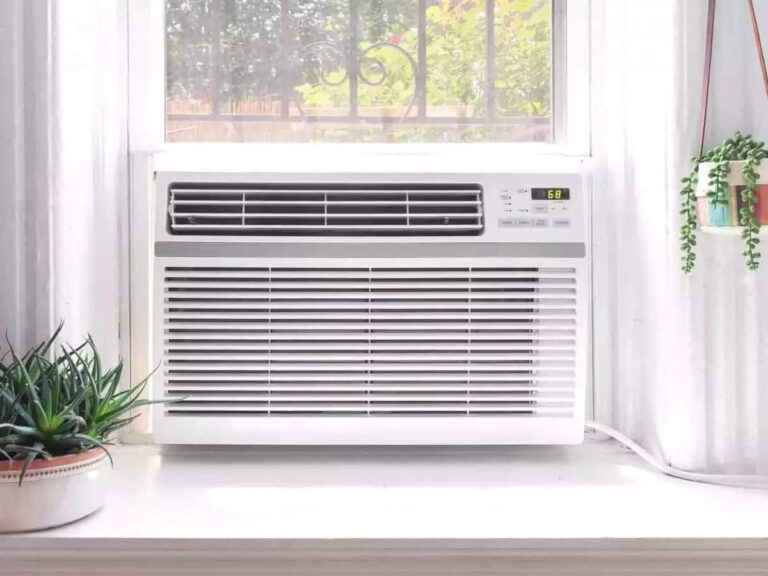 How much electricity does a window AC use in a month if it runs for 8 hours a day? There is a big difference between 3, 4 and 5 stars