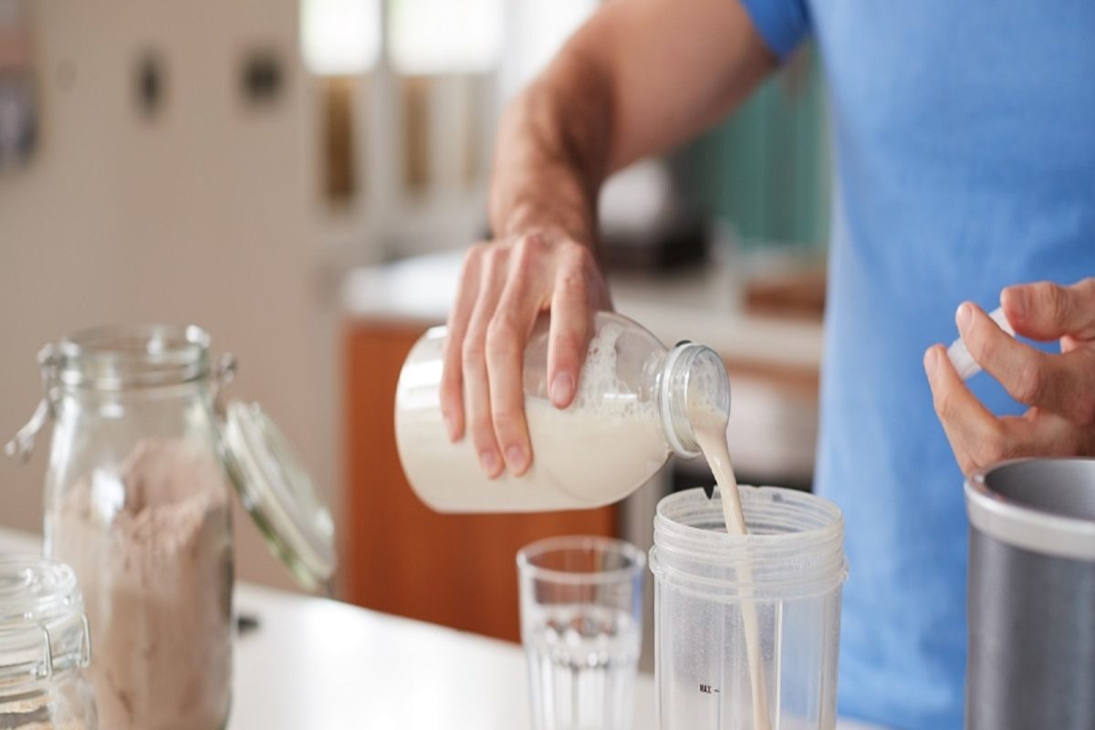 If you also use gym supplements to build health, know their pros and cons