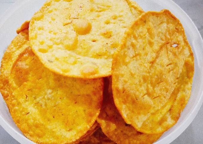 You can make potato papad at home too, just try this recipe