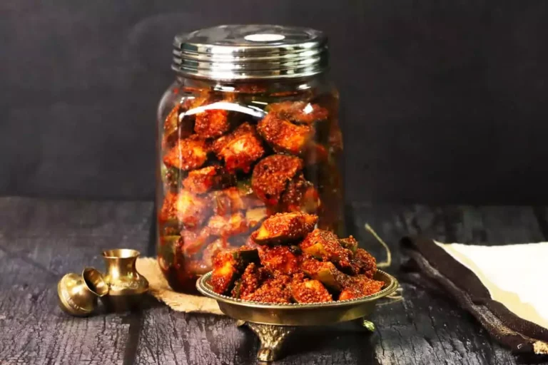 keep-these-5-things-in-mind-while-making-mango-pickle-it-will-not-spoil-for-a-long-time