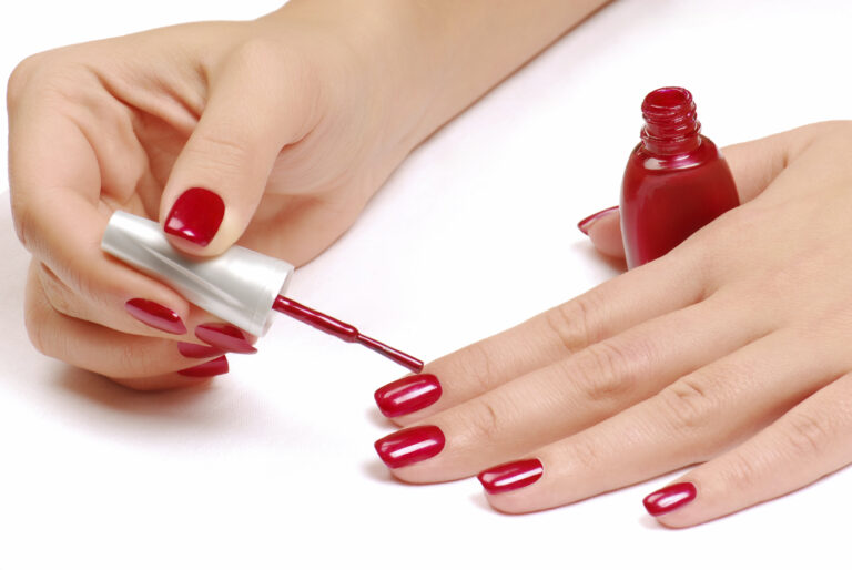 7 tips to follow while applying nail paint, nail polish will dry in minutes, nails will also look beautiful