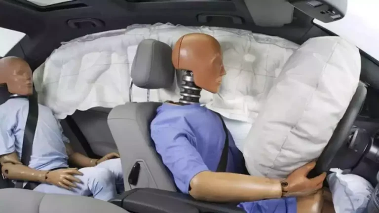 Playing with airbags can be dangerous for you, be aware of these things