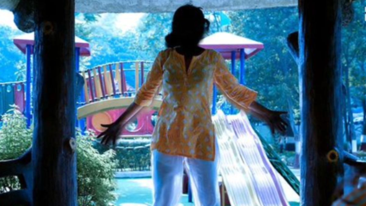 OMG : The little girl punched the 6 feet man, did she have a soul inside her body?