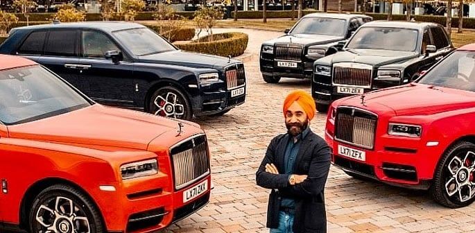This Sardar changes cars according to the color of his turban, owns 15 Rolls Royces