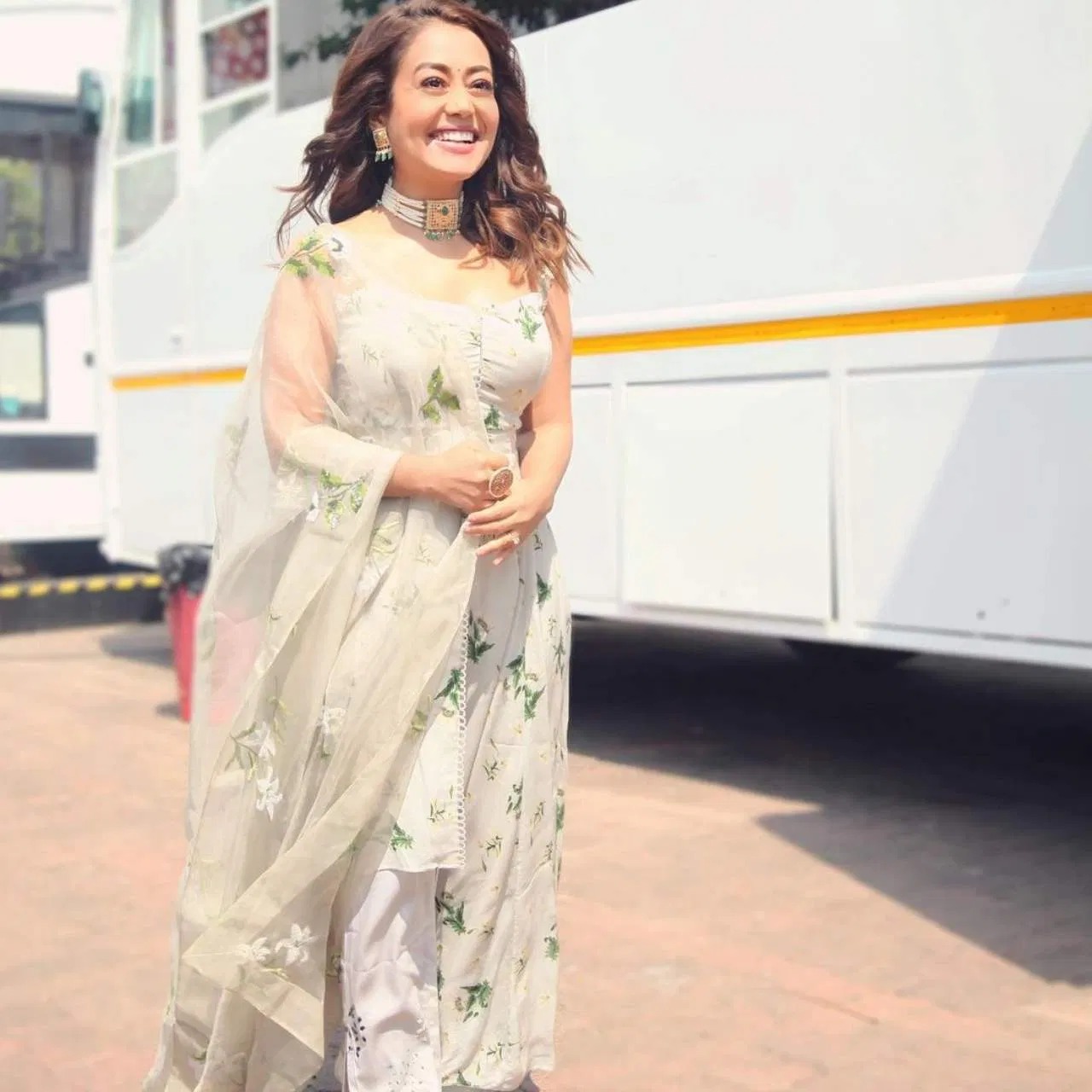 These ethnic looks by Neha Kakkar are best for wedding functions