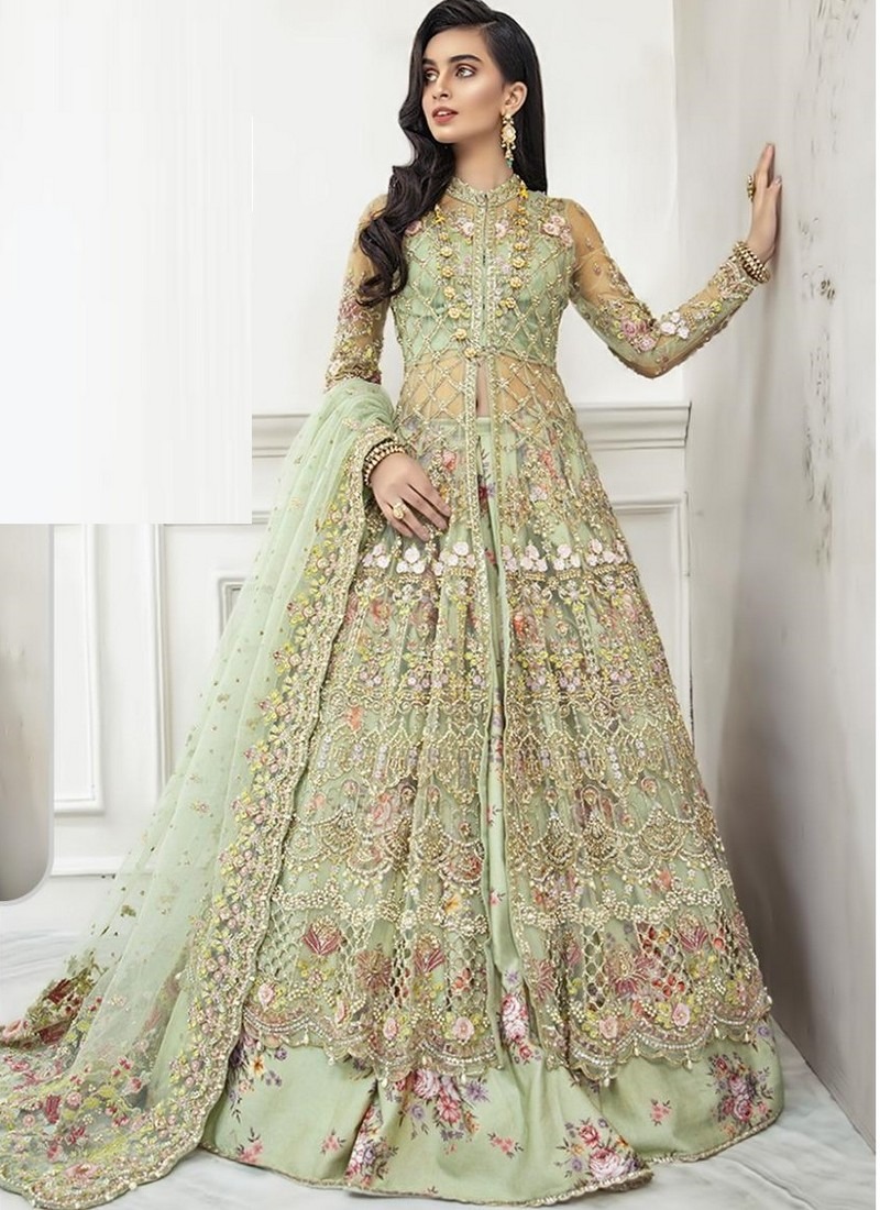 If you want to look taller, pay special attention to these things related to fashion