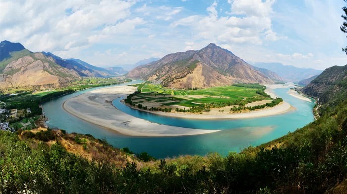 The mysterious valley of India, where time stops!