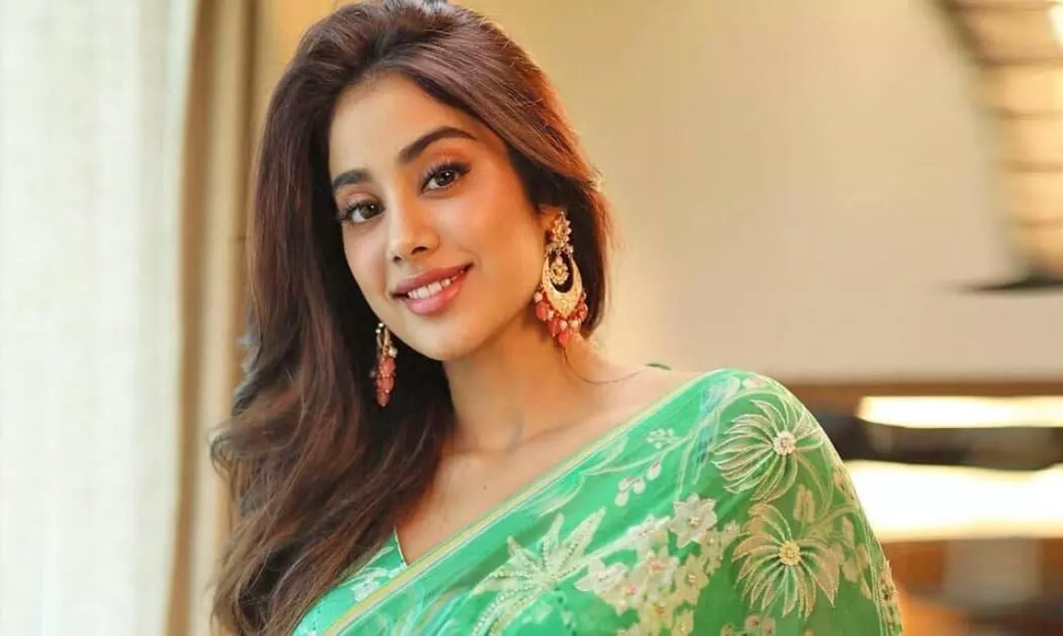 These looks of Janhvi Kapoor are perfect for the month of Sawan, you can also try them