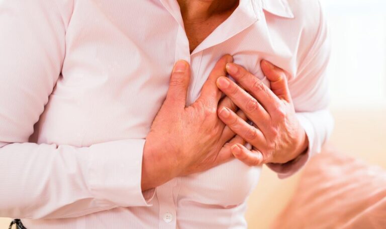 High cholesterol can cause heart attack, control with these Ayurvedic methods