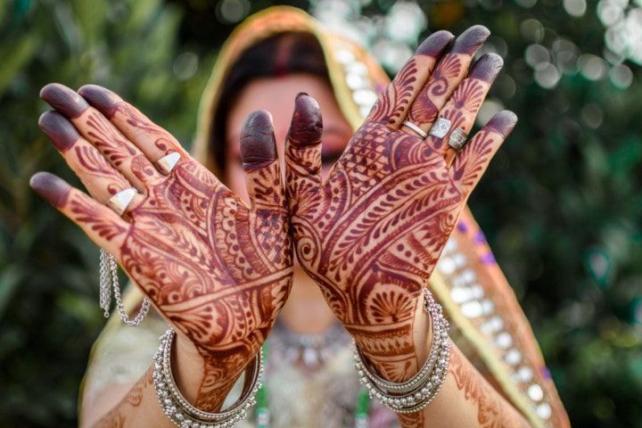 Remedies to make mehndi color darker, mehndi will not come off for many days