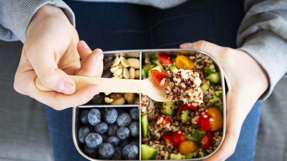 Weight Loss Snacks: Looking for healthy snacks to lose weight, here are 6 best options