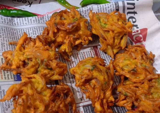 Have you ever had onion fritters without oil? Recipes shared by Madhuri Dixit