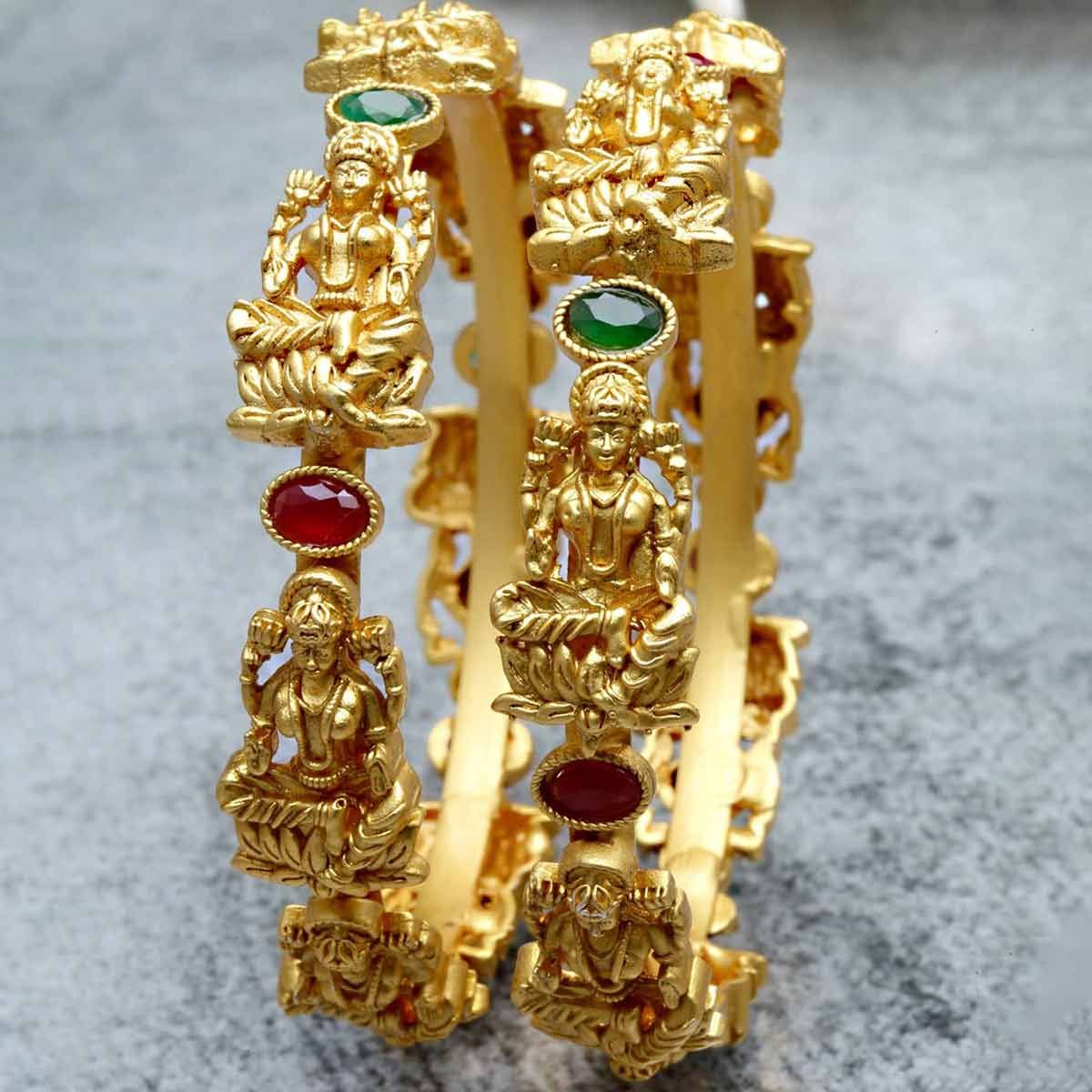 Wear this jewelery design in Onam for a traditional look