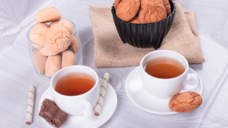 Do not consume these 5 things with tea, digestion may be bad