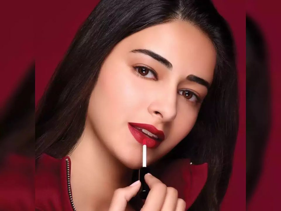 Lipstick that doesn't last long? Then these tips are for you