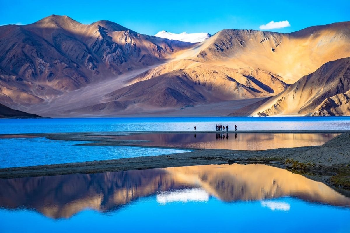 Spend exciting moments with romance in the plains of Ladakh, check out IRCTC tour packages at low cost