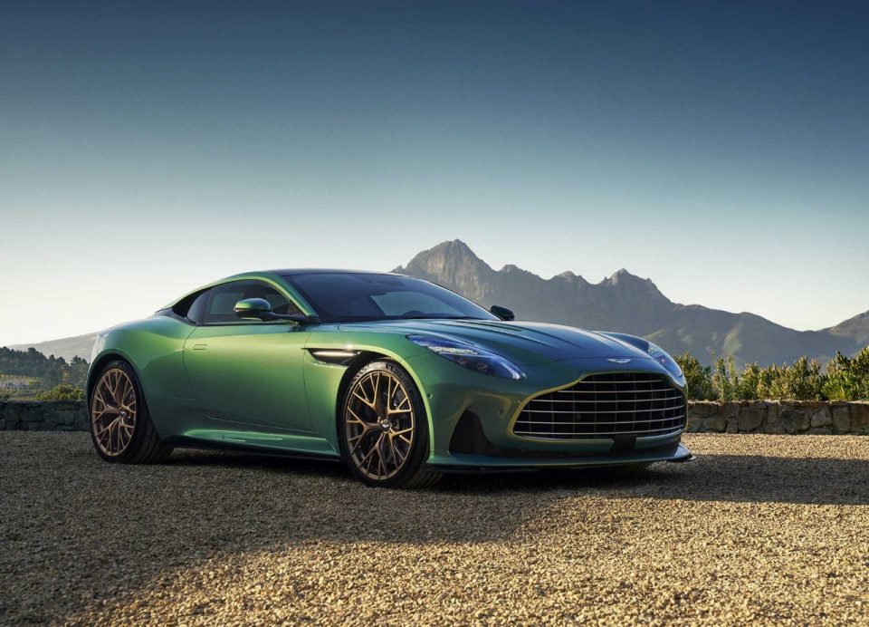 Aston Martin DB12: Aston Martin DB12 will be launched in India on September 29, know the price