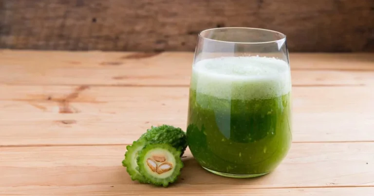 Here is a very easy way to make karela juice, ready in 5 minutes