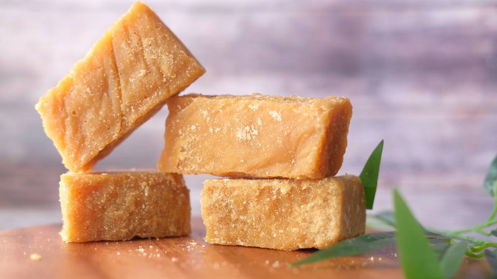 Eating more jaggery can also increase the sugar level, eat it in small quantities