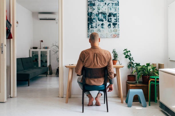 Sitting like this in front of the door stops the progress of the house, also angers Goddess Lakshmi