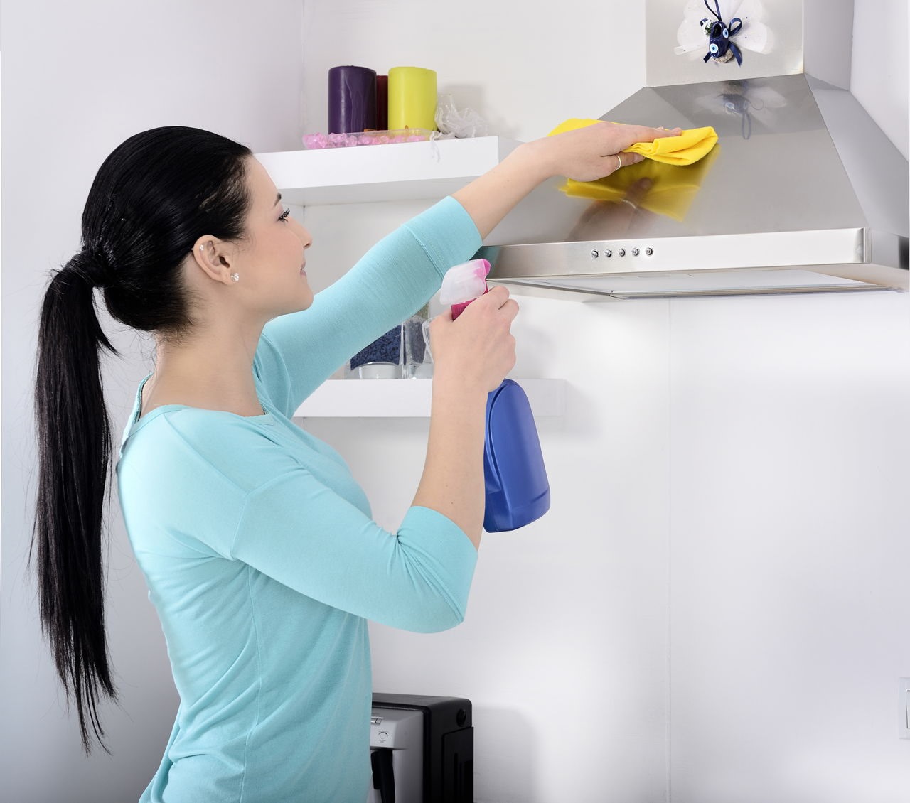 Cleaning the kitchen chimney can be a hassle, use these simple tips