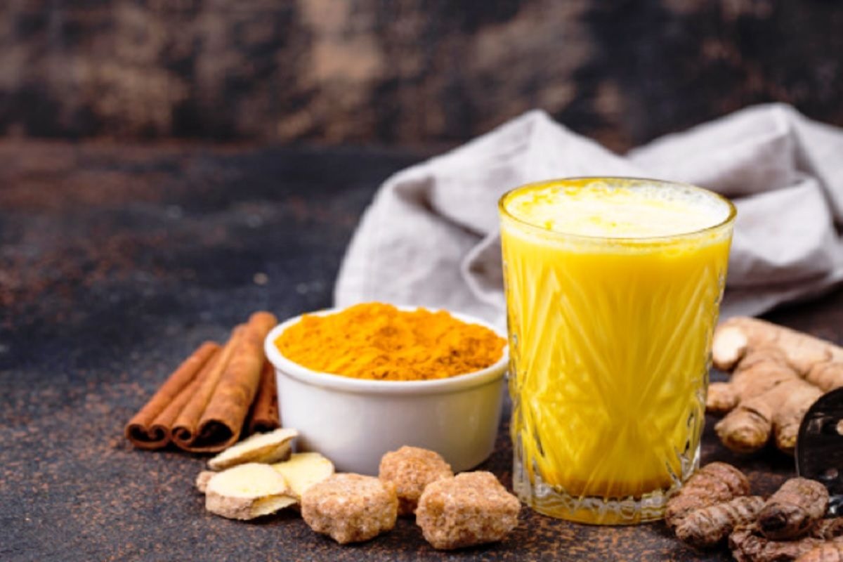 Haldi Doodh Benefits: From health to beauty, know the amazing benefits of drinking turmeric milk