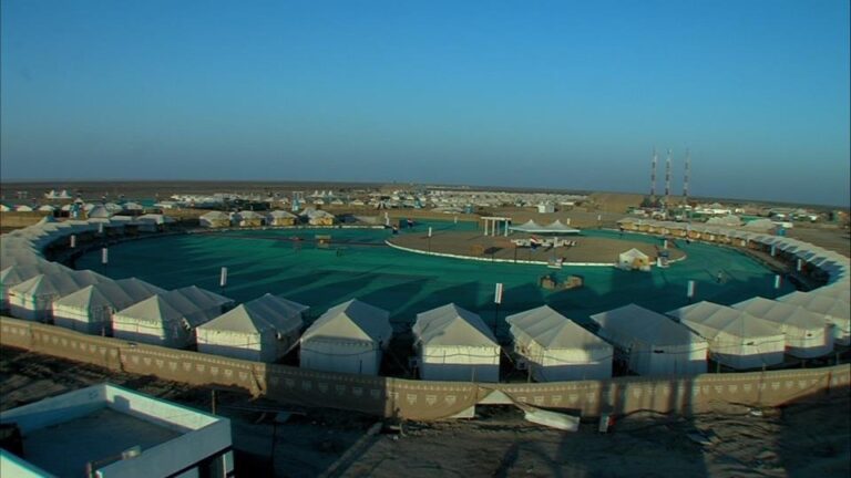 Dhordo has become the best tourist village of Kutch, the population of this village is less than 1000, know