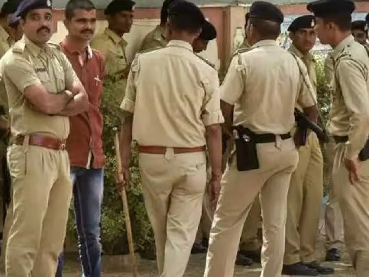 Campaign against prostitution launched in Gujarat, raids on spa centers and hotels; Over a hundred arrested