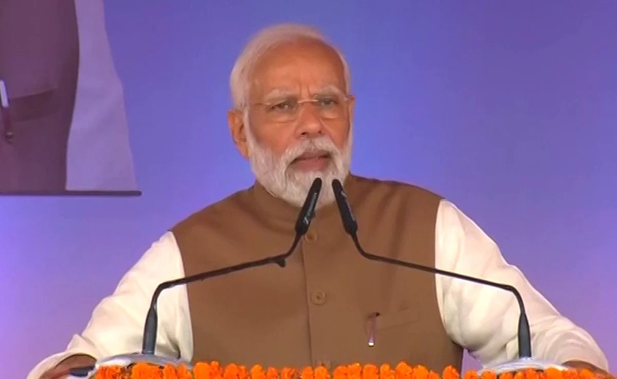PM Modi will attend a function at Scindia School in Gwalior, Madhya Pradesh, address the gathering.