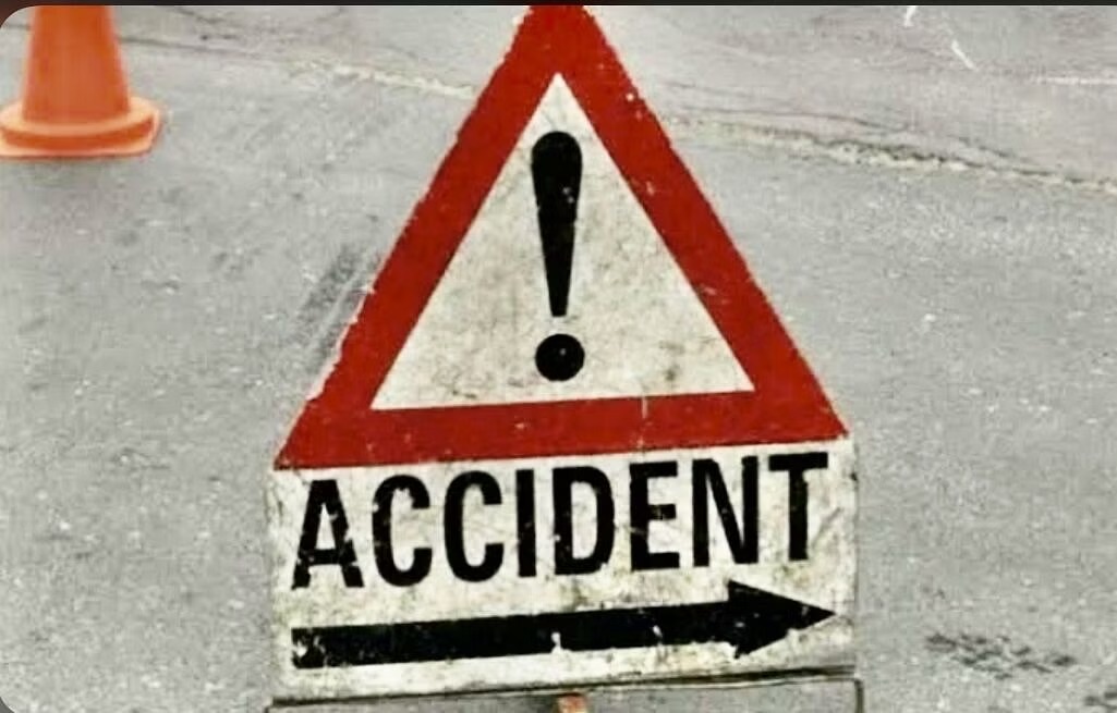 Horrific road accident on Yamuna Expressway, 5 members of a family died