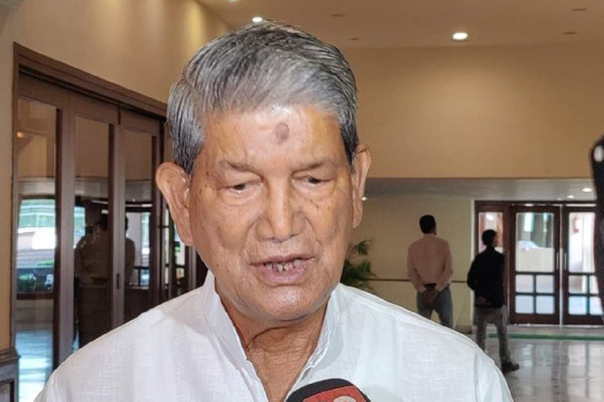 Former CM Harish Rawat suffers accident, car hits divider; Three injured