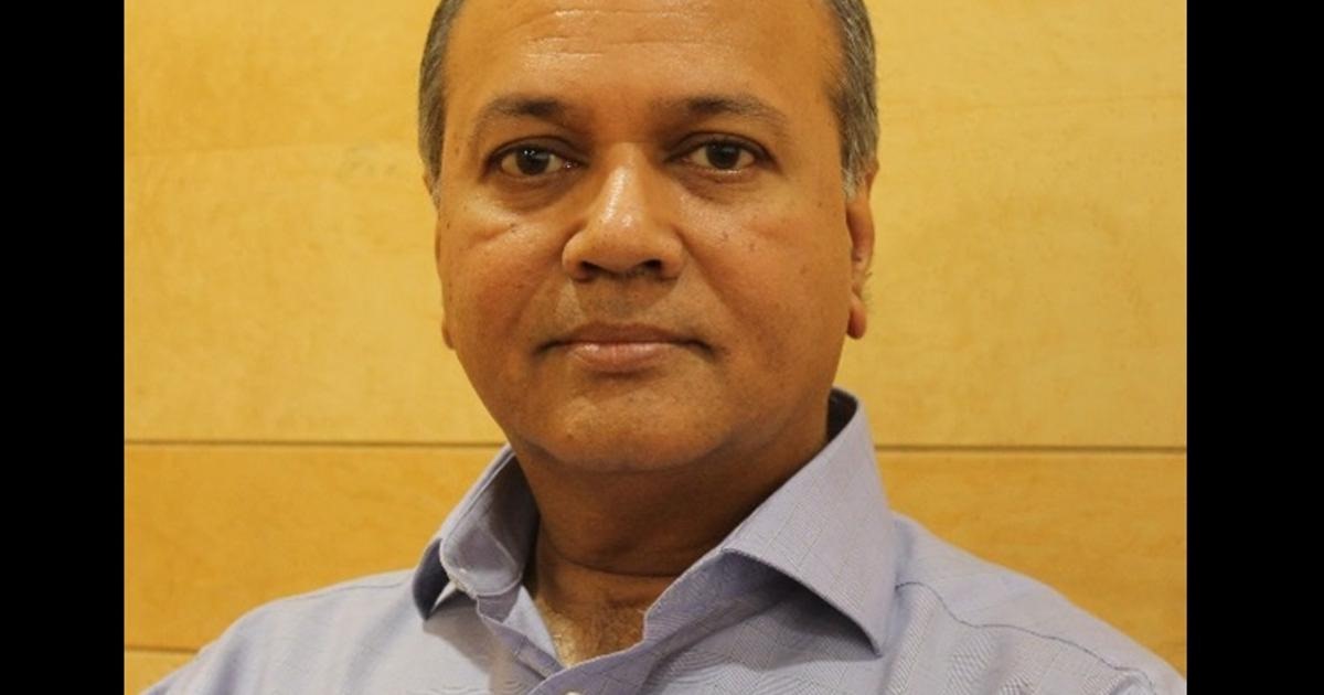 AFAA honored Ramesh Narayan with Honorary Life Member Award for his 23 years of tireless work.