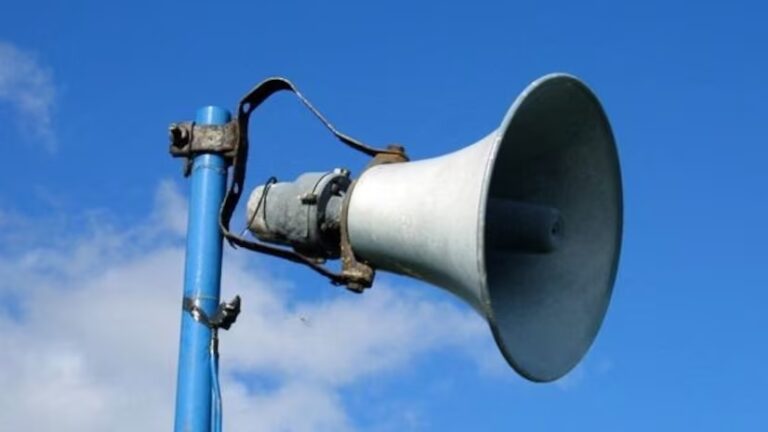 Big action by Yogi government in UP, 3,238 loudspeakers removed, decibel level of 7,288 loudspeakers reduced