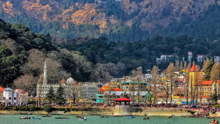 Celebrate the New Year at these places in Uttarakhand, where the crowds will be less and the views will also be there