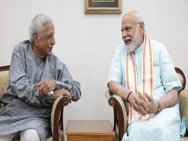 Gossip of five-time MP AK Patel, PM Narendra Modi shocked again during Gujarat tour, know who is