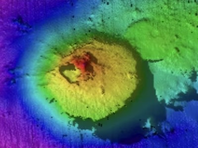 A sea mountain twice the height of Burj Khalifa was found, hidden under the waves, even scientists were surprised!